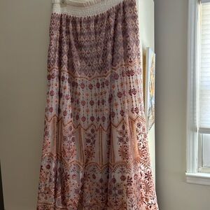Floral Patterned Skirt - Coral and White - Beautiful NWT